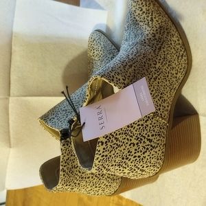 Leopard heel booties